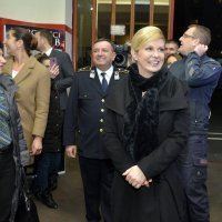 Predsjednica s vatrogascima u Savskoj