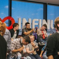 Infinum 100 zaposlenika