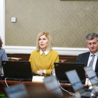 Nina Obuljen Koržinek, Milan Kujundžić