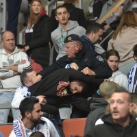 Sukob navijača i policije na Zadar - Olimpija