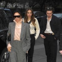 Brooklyn Beckham i Hanna Cross u izlasku s Victorijom i Davidom Beckhamom
