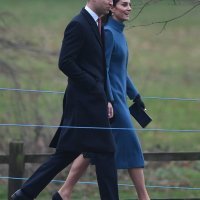 Princ William i Kate Middleton s kraljicom Elizabetom II. odlaze na misu u Sandringhamu