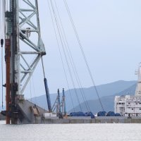 Započelo postavljanje pilota u more za podizanje Pelješkog mosta