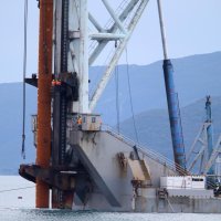 Započelo postavljanje pilota u more za podizanje Pelješkog mosta