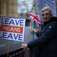 Prosvjed pred britanskim parlamentom