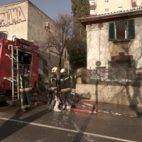 Rijeka: Vatrogasci intervenirali zbog požara u stanu u Ulici Franje Čandeka
