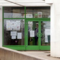 Domar se zaključao u školu