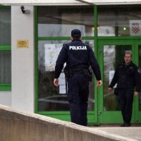 Domar se zaključao u školu