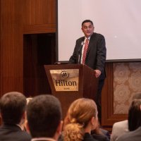 Pametne klupe u Dohi