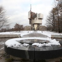 Devastirani Spomenik ustanku naroda Banije i Korduna