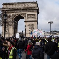 Prosvjed "žutih prsluka" u Parizu