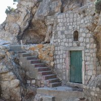 Divlja gradnja podno tvrđave Lovrijenac u Dubrovniku