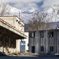 Golemi i vrijedni prostor s desecima hala postupno je propadao