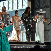 Lady Gaga, Jada Pinkett-Smith, Alicia Keys, Michelle Obama i Jennifer Lopez na pozornici 61. dodjele nagrada Grammy