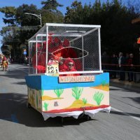 Opatija: Balinjerada, uzbudljiva utrka maškara na vozilima s kugličnim ležajevima