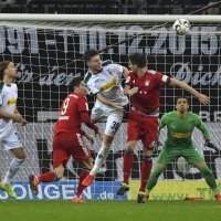 Borussia Monchengladbach (Nico Elvedi) - FC Bayern (Javi Martinez)