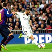 Real Madrid - Barcelona, Pique i Benzema - EPA