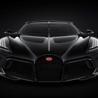 Bugatti Voiture Noire sprijeda