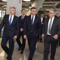 Premijer Plenković obišao novu zgradu putničkog terminala u luci Zadar