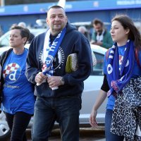 Navijači Dinama ispred stadiona