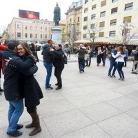 Tango flash mob iznenadio građane na Cvjetnom trgu