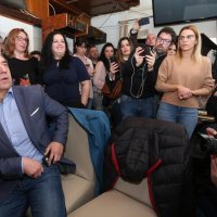 Gospić: Darko Milinović u svom stožeru prati rezultate prijevremenih izbora