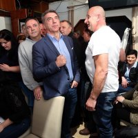 Gospić: Darko Milinović u svom stožeru prati rezultate prijevremenih izbora