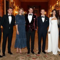 Chiwetel Ejiofor, Luke Evans, Tamsin Egerton, Josh Hartnett, Benedict Cumberbatch, Amal i George Clooney