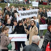 U pet do 12 počeo veliki prosvjed protiv nasilja