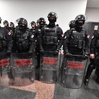 Prosvjednici upali u zgradu RTS-a