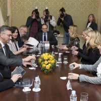 U Vladi održan radni sastanak Jelene Veljače, njezina tima i premijera Andreja Plenkovića