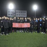 Trening nogometne reprezentacije i donacija zakladi Vatreno srce