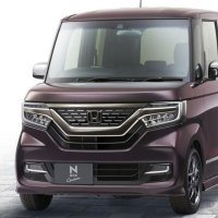 3 Honda N-box u Japanu s 241,870 komada