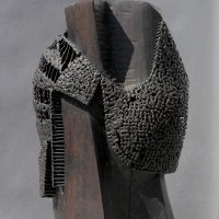 Skulptura - R, 1963., drvo, željezo, 54 x 7 x 38 x 34 cm