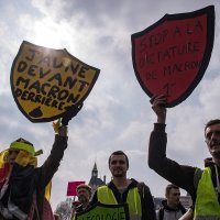 Prosvjed žutih prsluka u Parizu