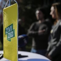 Živi zid održao konferenciju za medije na Vuglec bregu o imovini ministrice Žalac