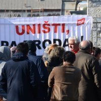 Radnici Uljanika blokirali promet