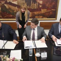 Milan Bandić, Oleg Butković