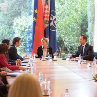 Sastanak predsjednice s vijećem za gospodarska pitanja