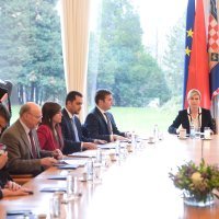 Sastanak predsjednice s vijećem za gospodarska pitanja