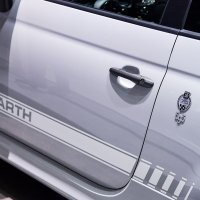 Oznaka 595 esseesse na stražnjem blatobranu