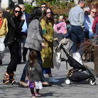 Ljupka Gojić Mikić s kćerkicom Mari Danom na zagrebačkoj špici