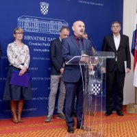 Klub zastupnika Neovisni za Hrvatsku održali konferenciju za medije