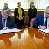 Potpisivanje ugovora u MUP-u