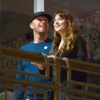 Dakota Johnson i Chris Martin