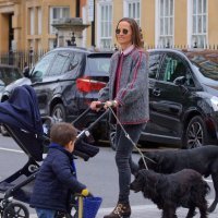 Pippa Middleton u šetnji sa sinom