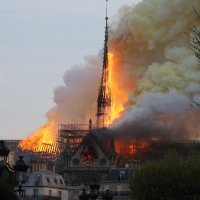 Požar u katedrali Notre Dame