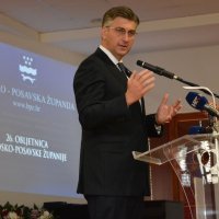Premijer Plenković prisustvovao svečanosti obilježavanja Dana Brodsko-posavske županije