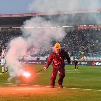 Atmosfera na derbiju Crvena zvezda - Partizan