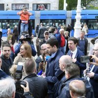 SDP-ovci potpisuju za referendum '67 je previše'